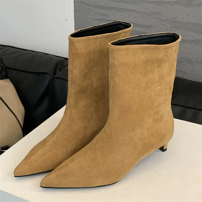 Anmutige Orthopädische Stiefel für modernen Look
