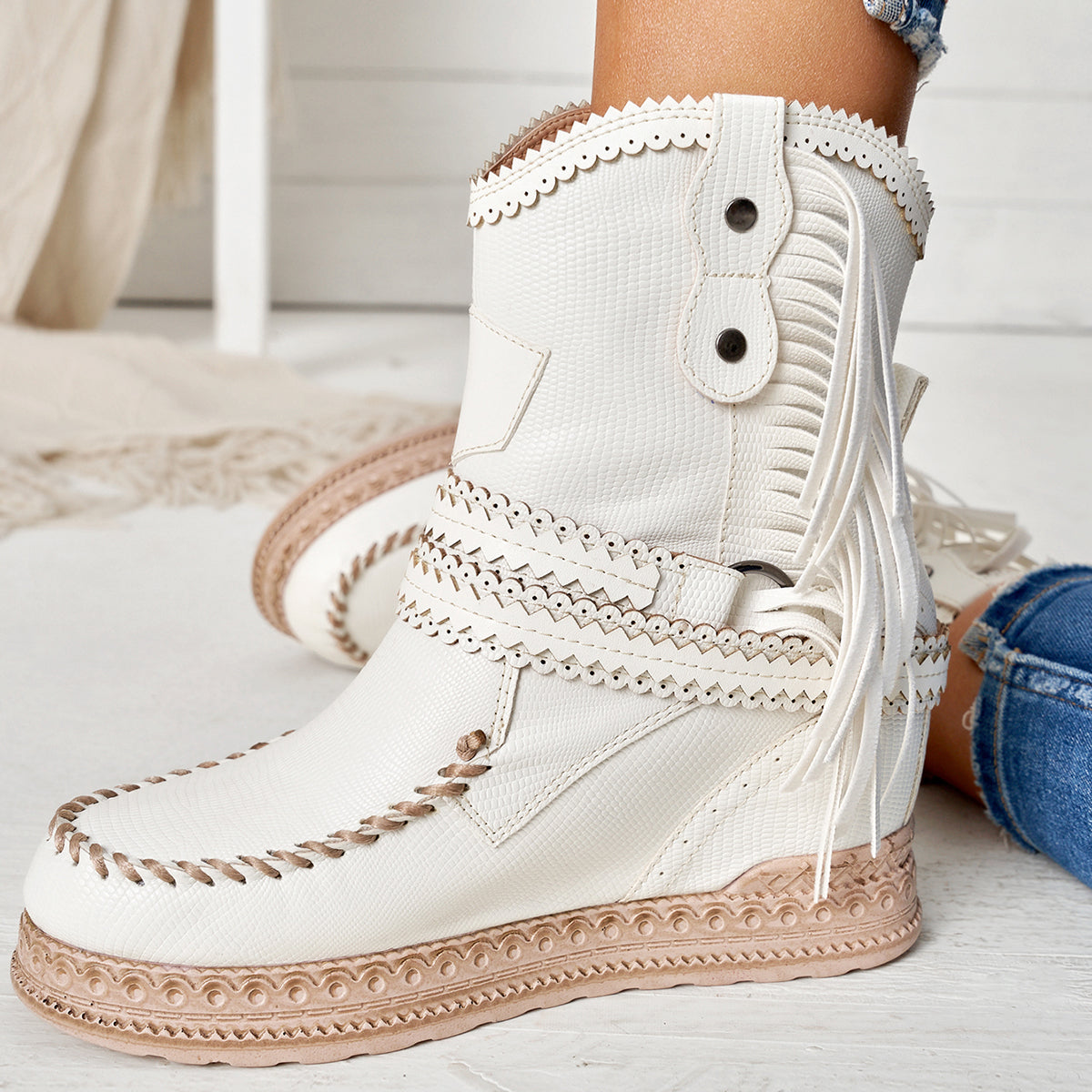 Schicke Orthopädische Stiefel mit einzigartigem Design