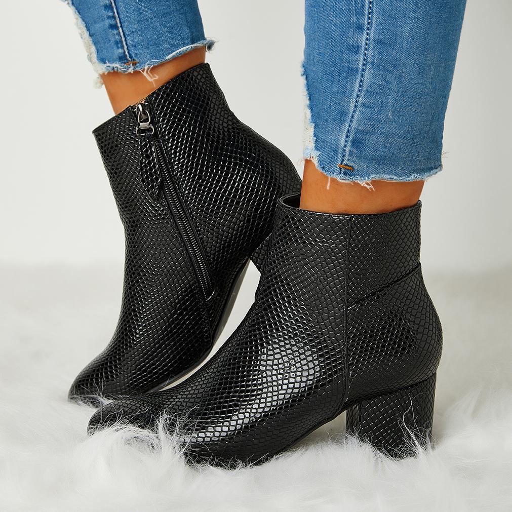 Schicke Orthopädische Stiefel mit einzigartigem Design