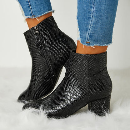 Schicke Orthopädische Stiefel mit einzigartigem Design