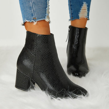 Schicke Orthopädische Stiefel mit einzigartigem Design