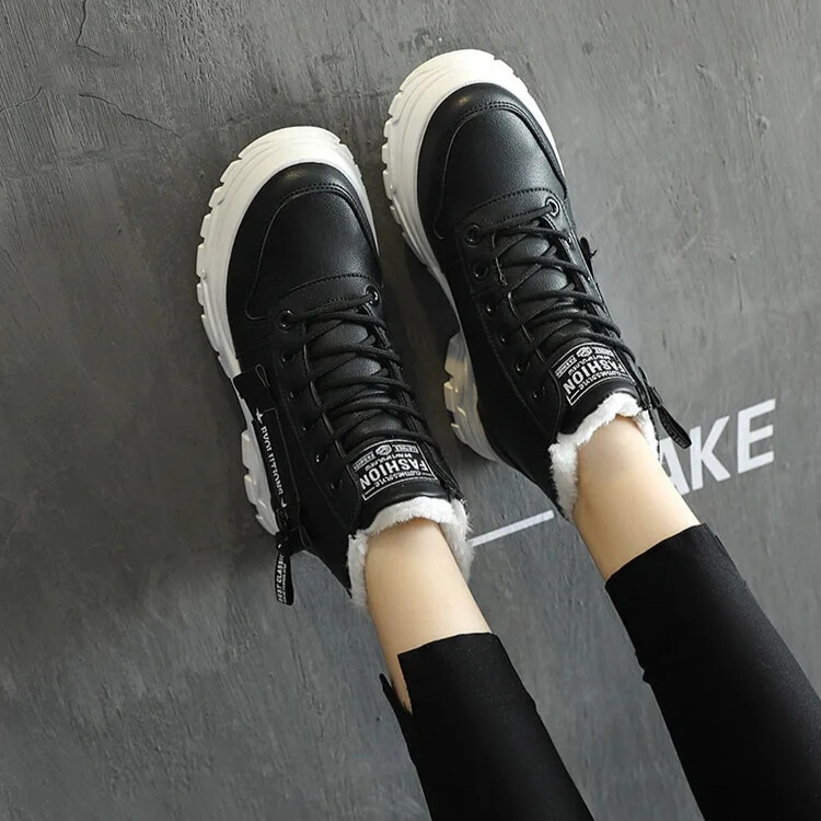 Wunderschön gefertigte Orthopädische Stiefel
