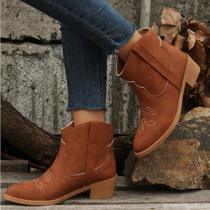 Klassische Orthopädische Stiefel mit zeitlosem Stil