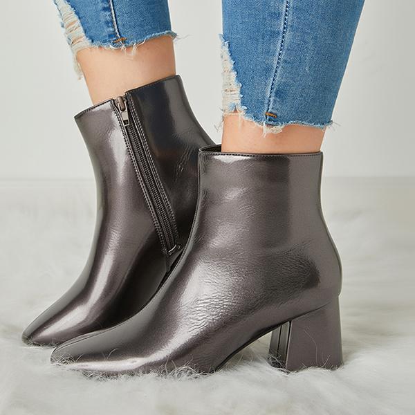 Schicke Orthopädische Stiefel mit einzigartigem Design