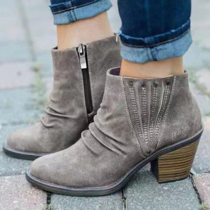 Klassische Orthopädische Stiefel mit zeitlosem Stil