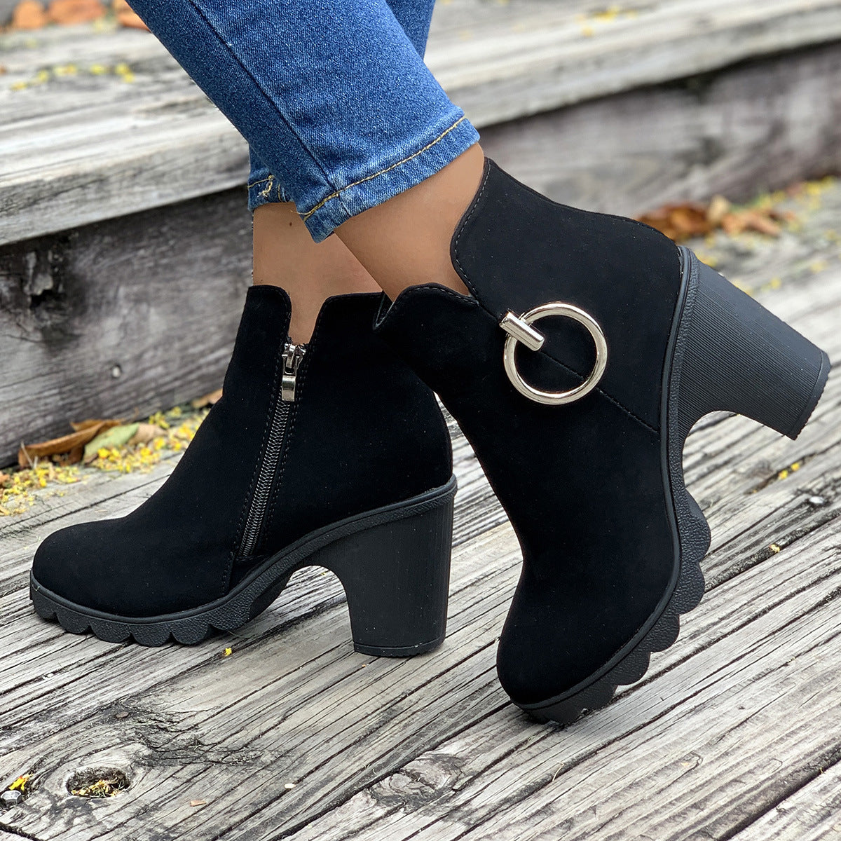 Karen® | Supportive and modern orthopedic boots.