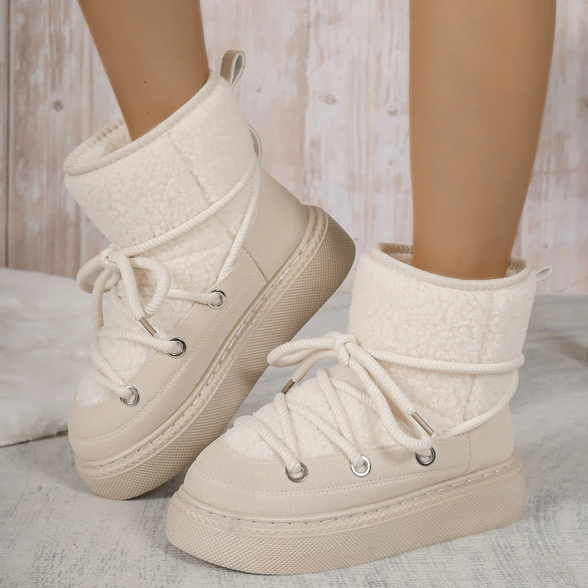 Anmutige Orthopädische Stiefel für modernen Look