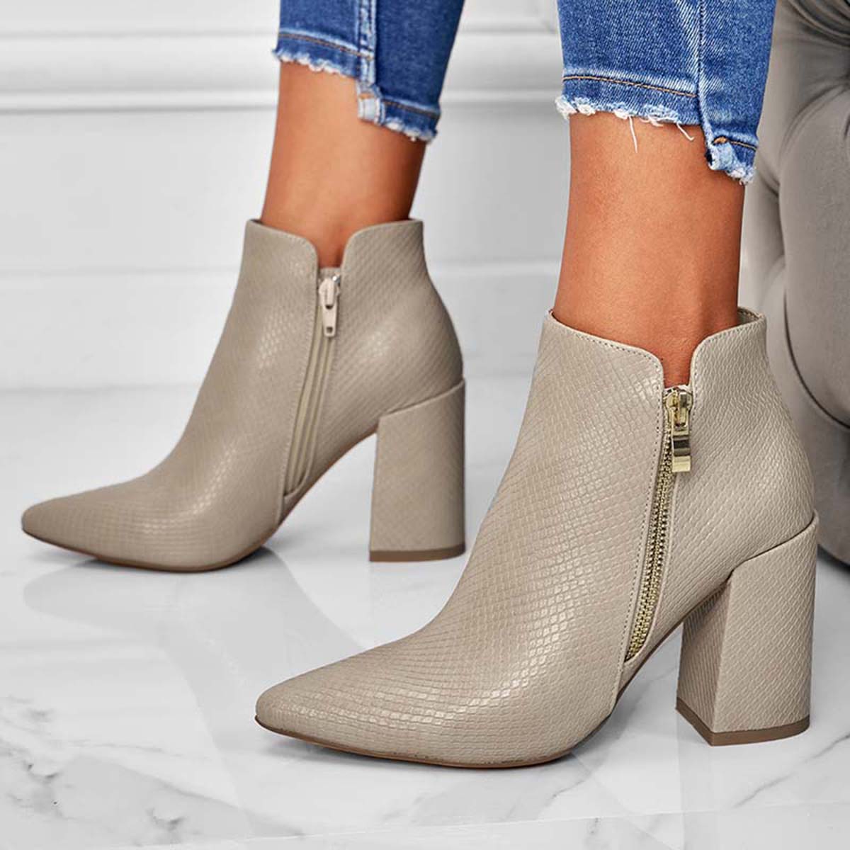 Maria® | Fashionable and supportive orthopedic boots.