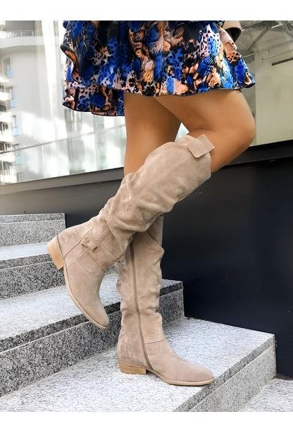 Elegante Orthopädische Stiefel für jeden Schritt