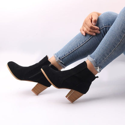 Anmutige Orthopädische Stiefel für modernen Look