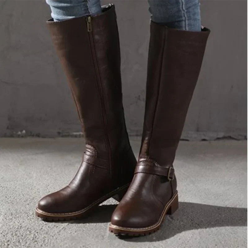 Anmutige Orthopädische Stiefel für modernen Look