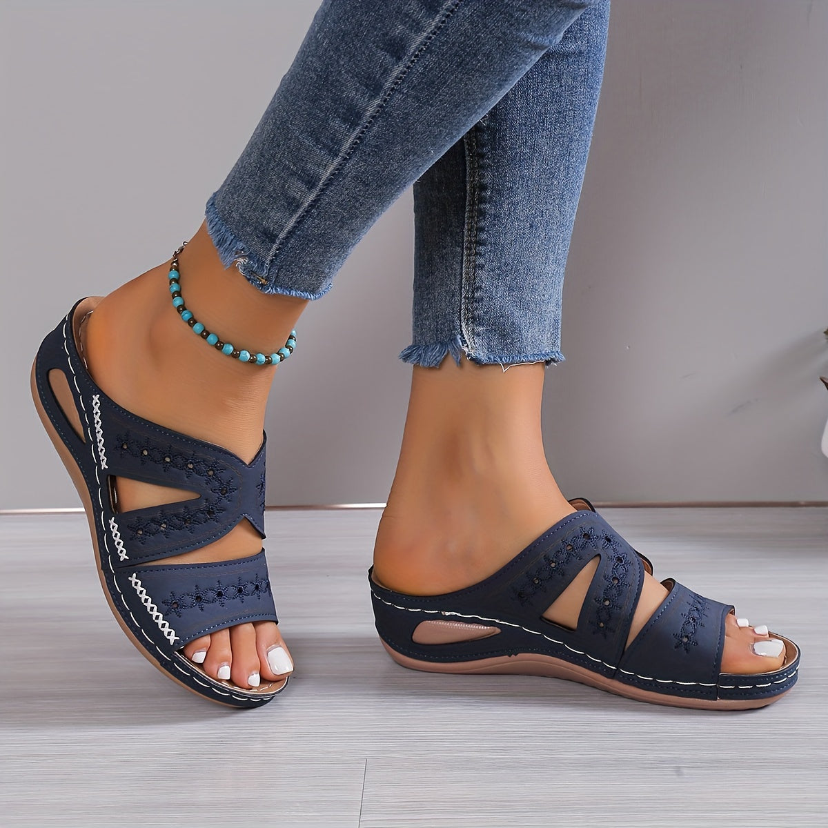 MW | einfarbige Plateausandalen