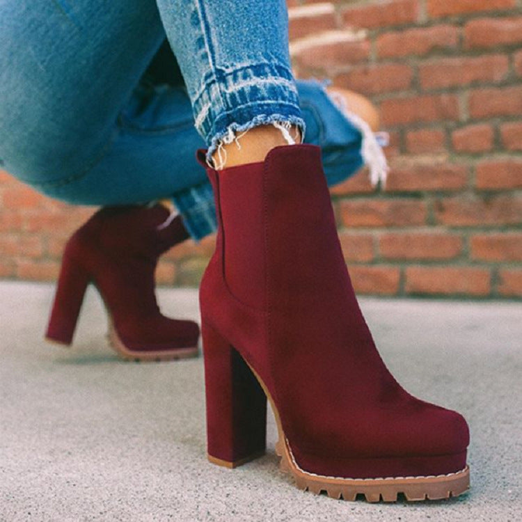 Schicke Orthopädische Stiefel mit einzigartigem Design