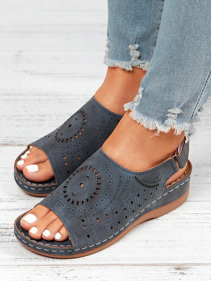 MW | ethnisches Muster geschlagene hohle Klettverschluss Retro Sandale