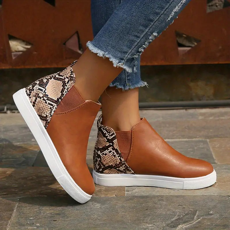 Klassische Orthopädische Stiefel mit zeitlosem Stil
