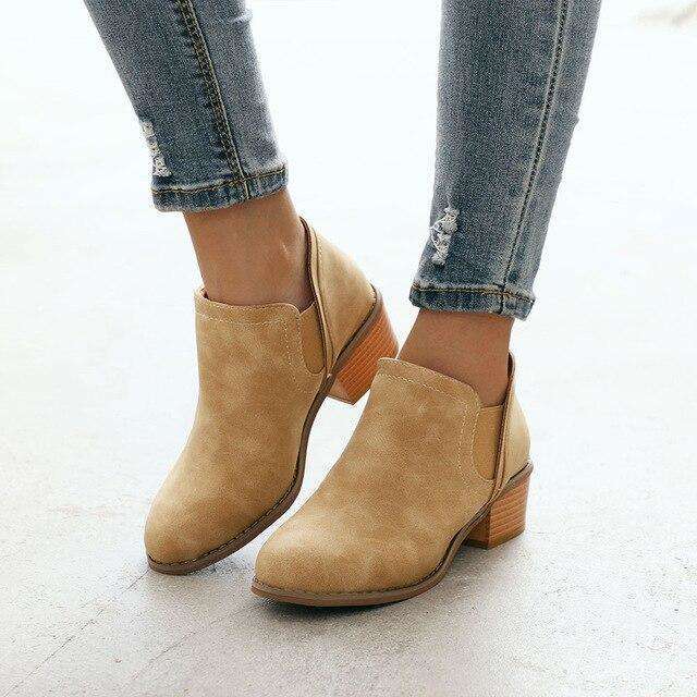Schicke Orthopädische Stiefel mit einzigartigem Design