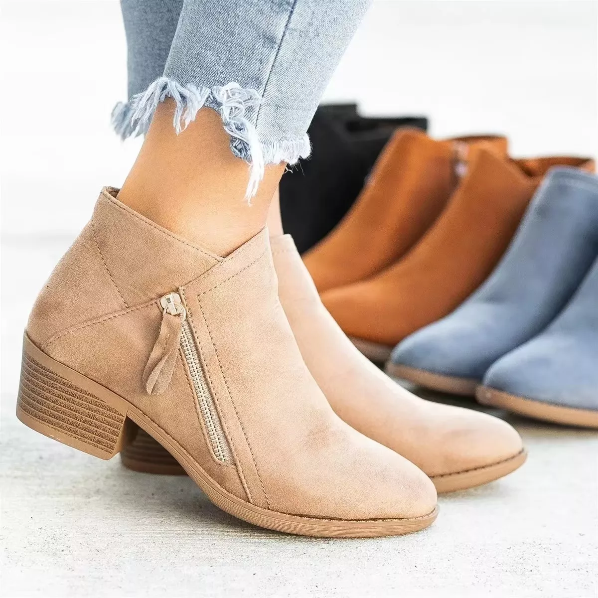 Schicke Orthopädische Stiefel mit einzigartigem Design