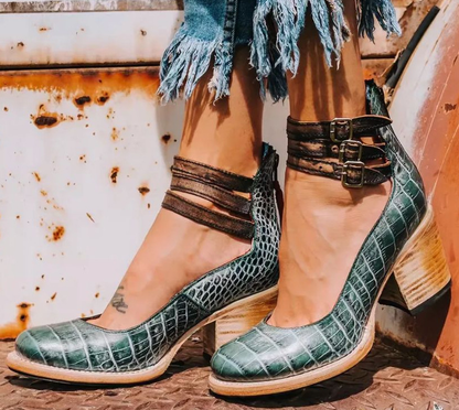 Schicke Orthopädische Stiefel mit einzigartigem Design