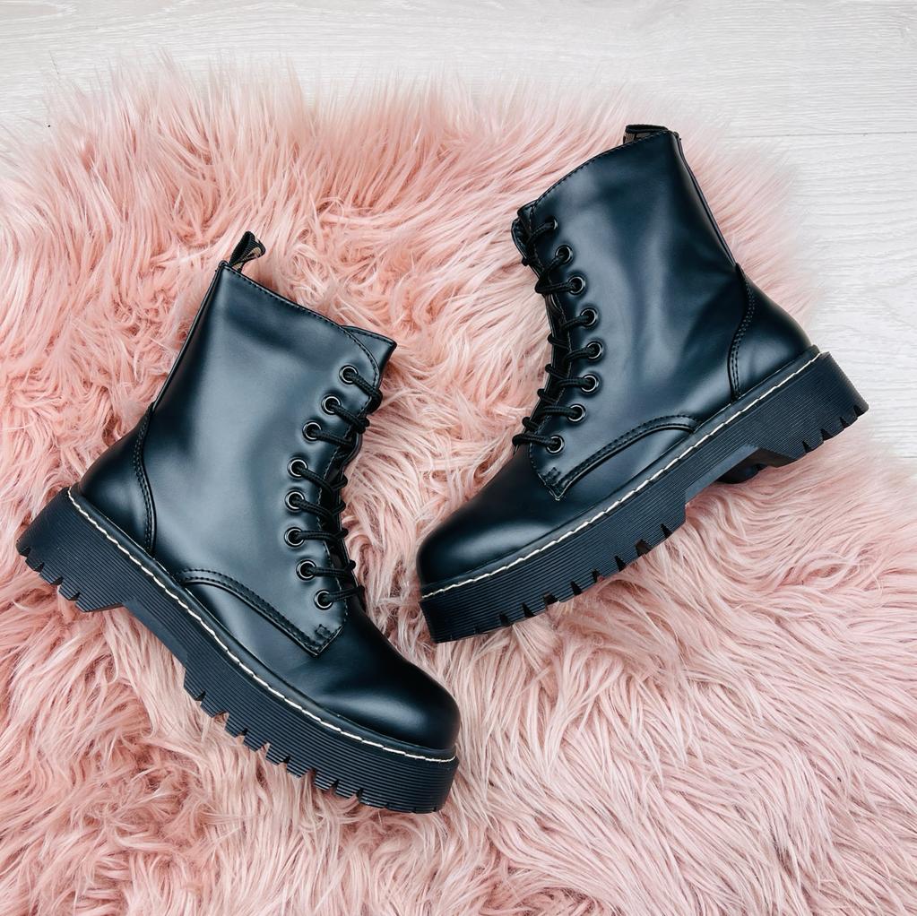 Elegante Orthopädische Stiefel für jeden Schritt