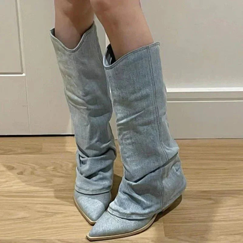 Klassische Orthopädische Stiefel mit zeitlosem Stil