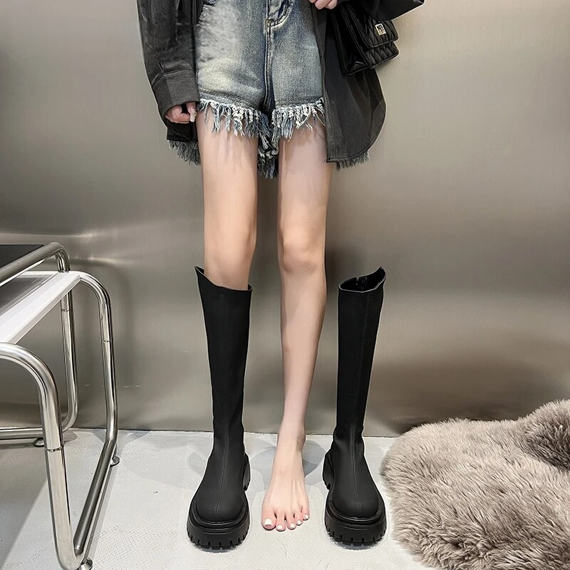 Anmutige Orthopädische Stiefel für modernen Look