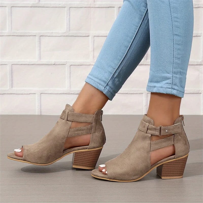 MW | Peep Toe Stiefel mit klobigen Absätzen