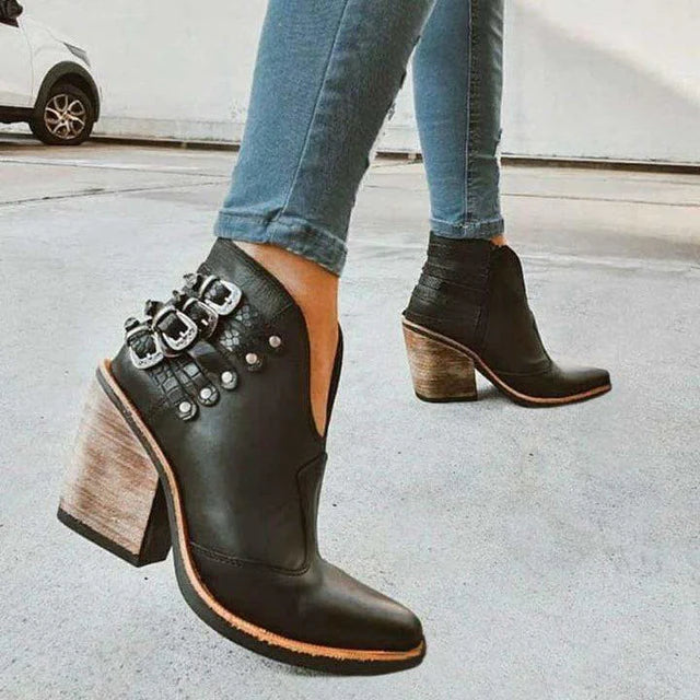 Anmutige Orthopädische Stiefel für modernen Look