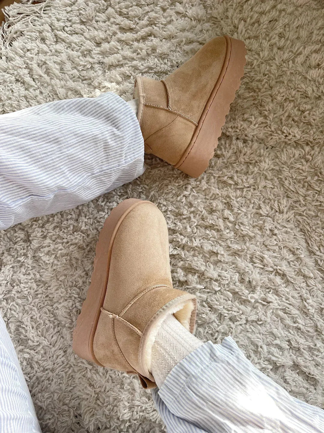Anmutige Orthopädische Stiefel für modernen Look